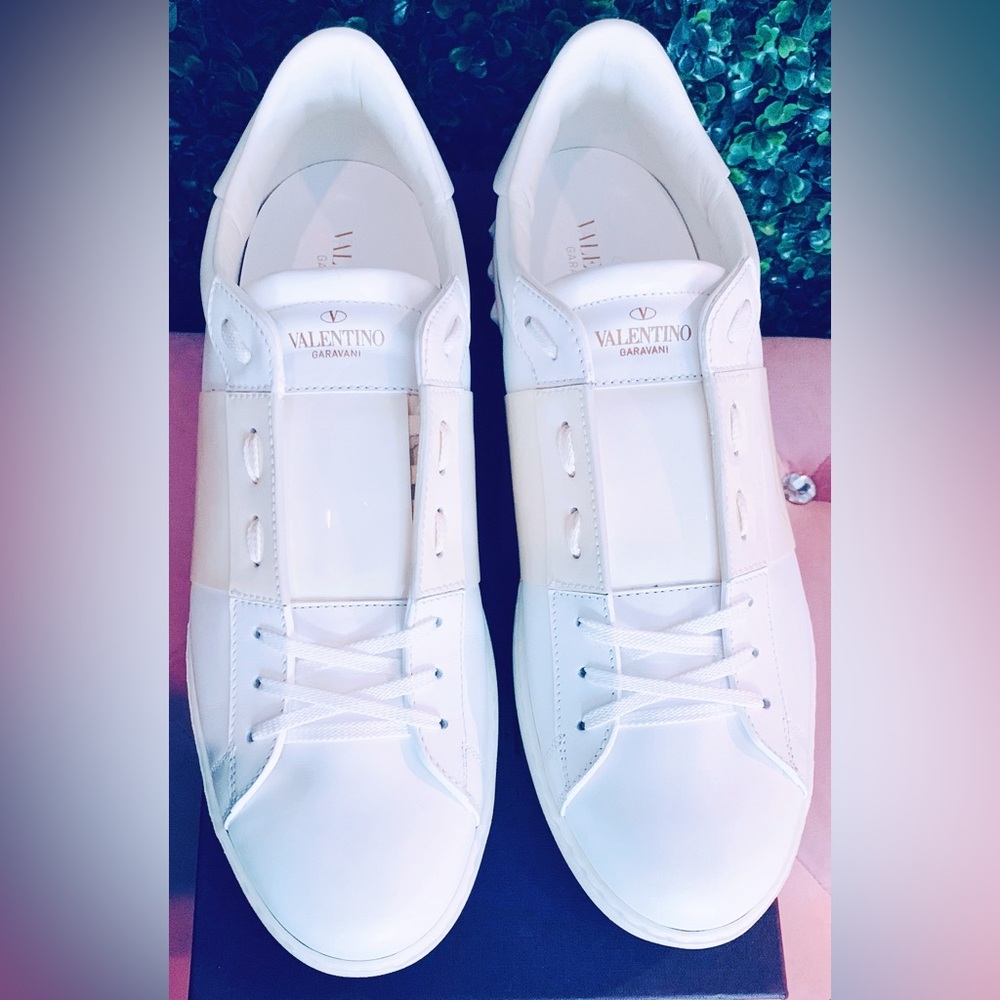 VALENTINO GARAVANI Open Rockstud Low-Top Sneaker Bianco/Ivory EU46 (Brand New)